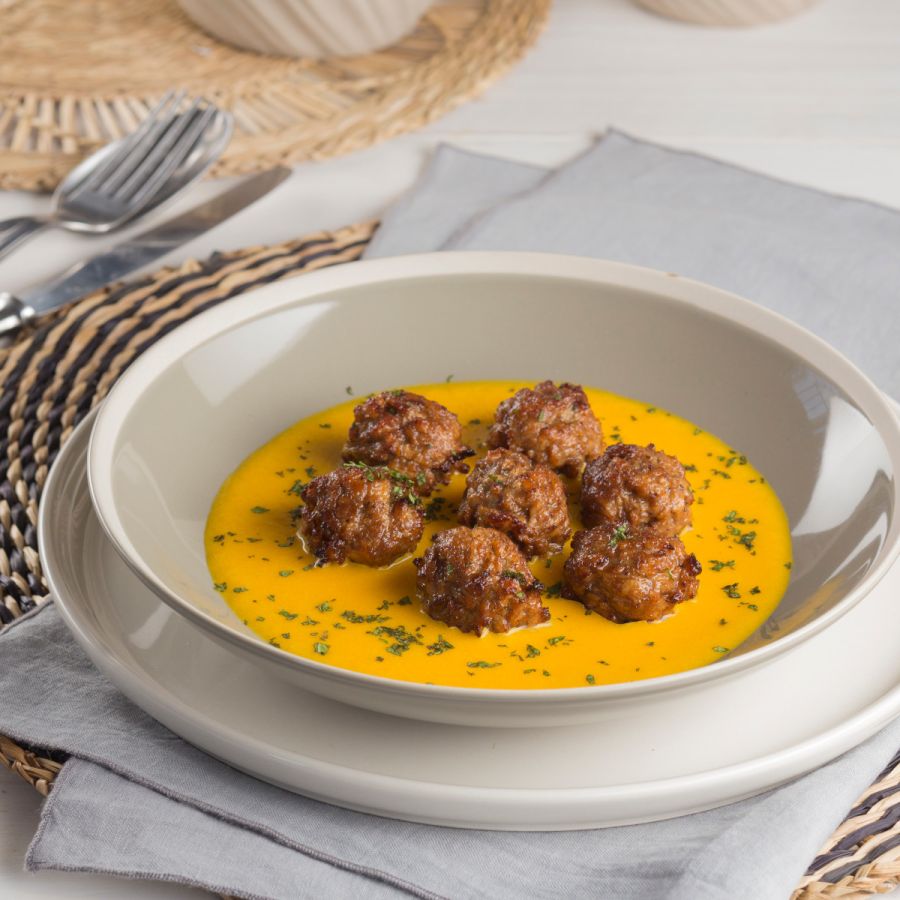 Polpette su crema di carote alla menta