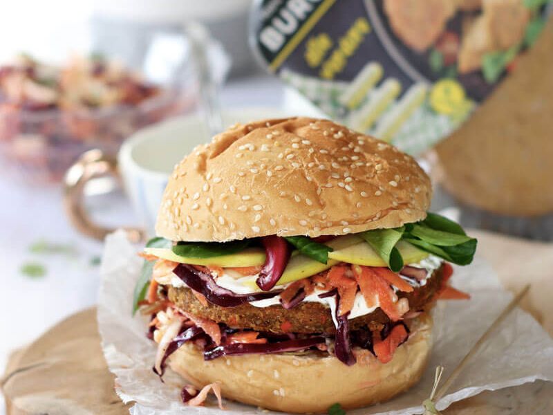 burger alle verdure con coleslaw vegan