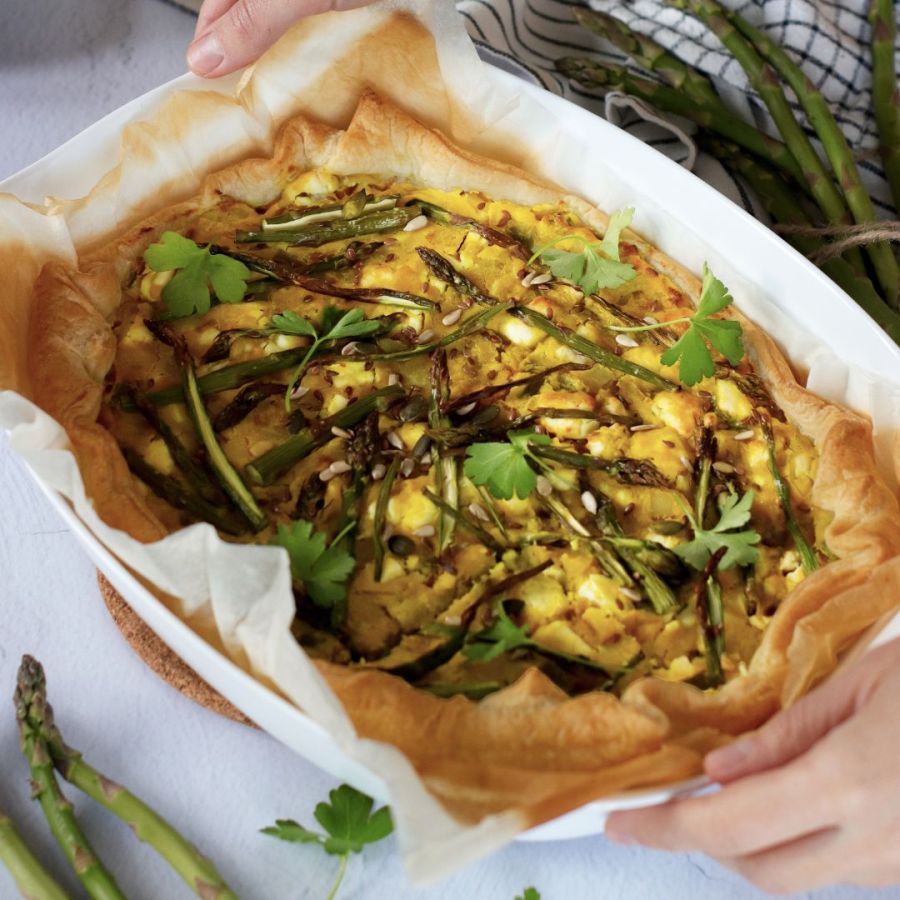 Vegan quiche di tofu agli asparagi verdi