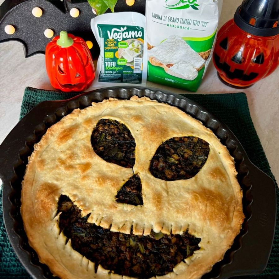 Torta salata di Halloween con Tofu Vegamo in collab con MD