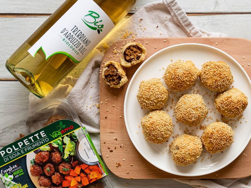 Polpettine in crosta con semi di sesamo