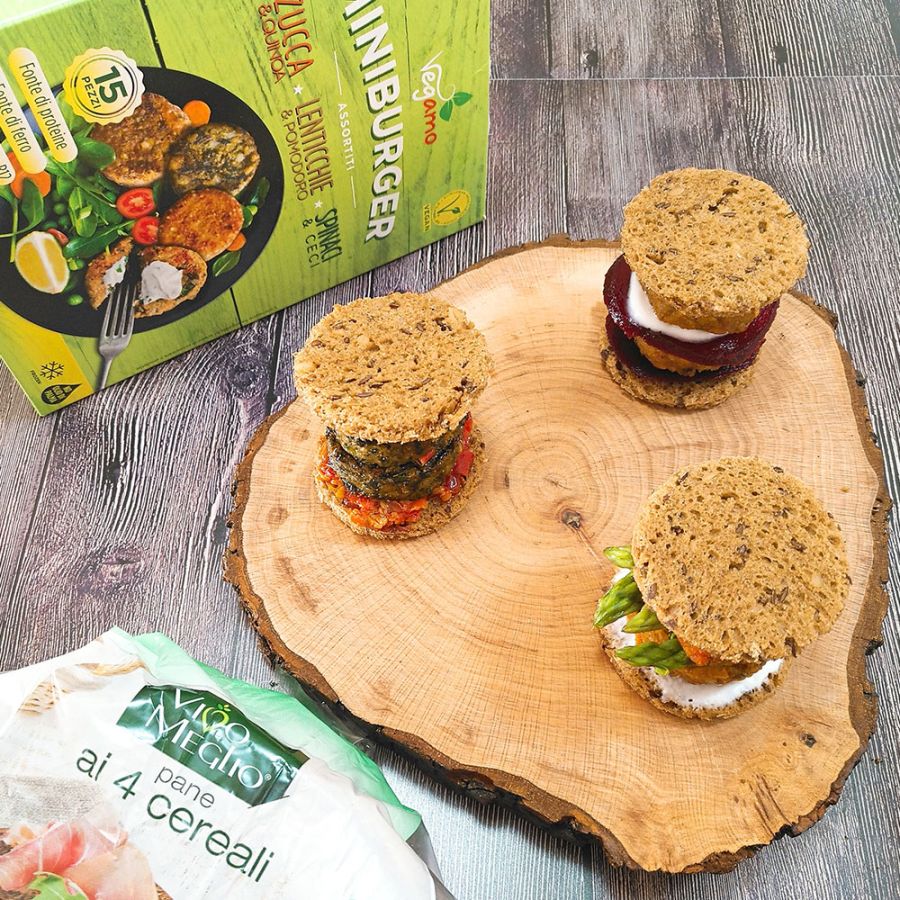 Sandwich ai 4 cereali con miniburger