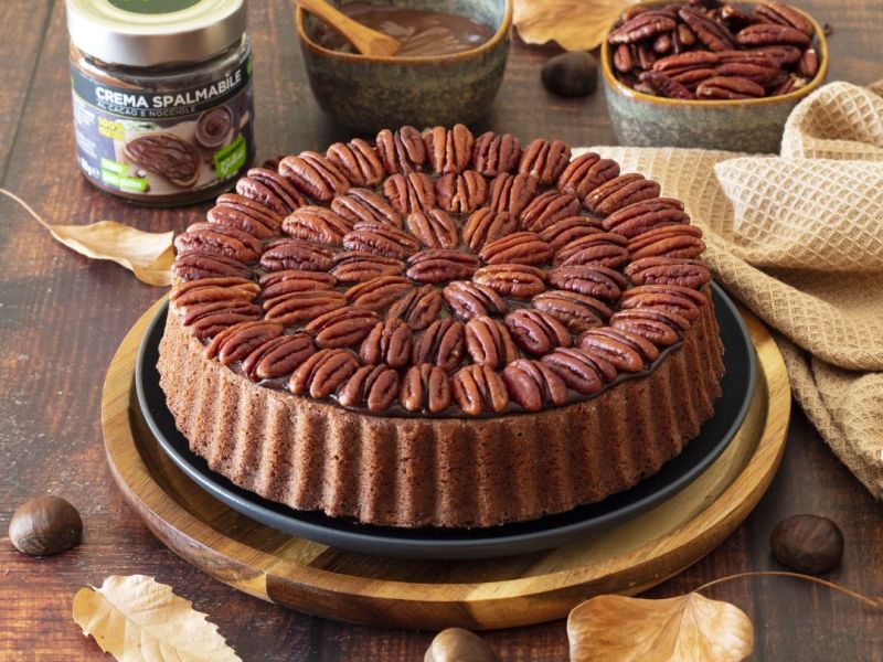 Crostata morbida con farina di castagne, cioccolato e noci pecan