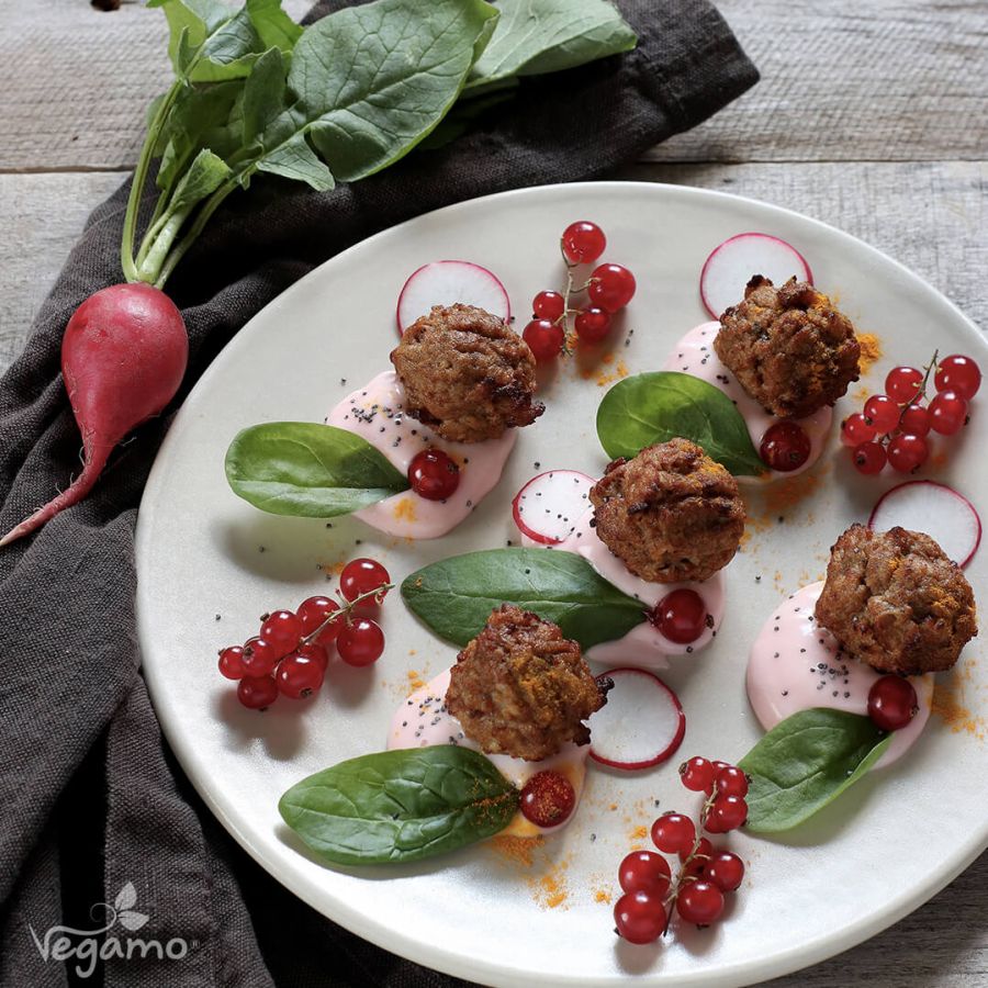 Polpette di soia con maionese vegana ai ribes