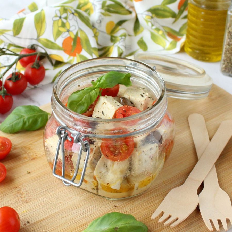Tofu alla mediterranea in vasocottura