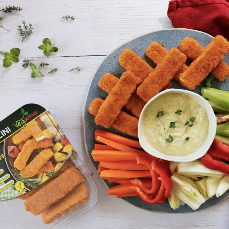 Immagine anteprima ricetta Bastoncini alla marinara con pinzimonio di verdure e salsa vegana ai capperi