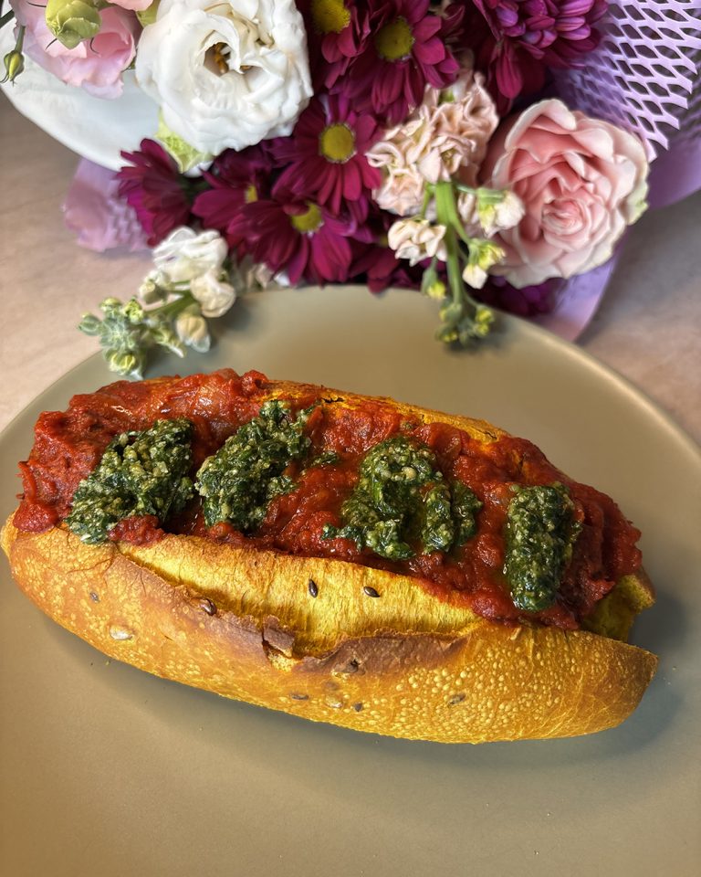 Immagine anteprima ricetta Filoncino ripieno di polpette al sugo e pesto