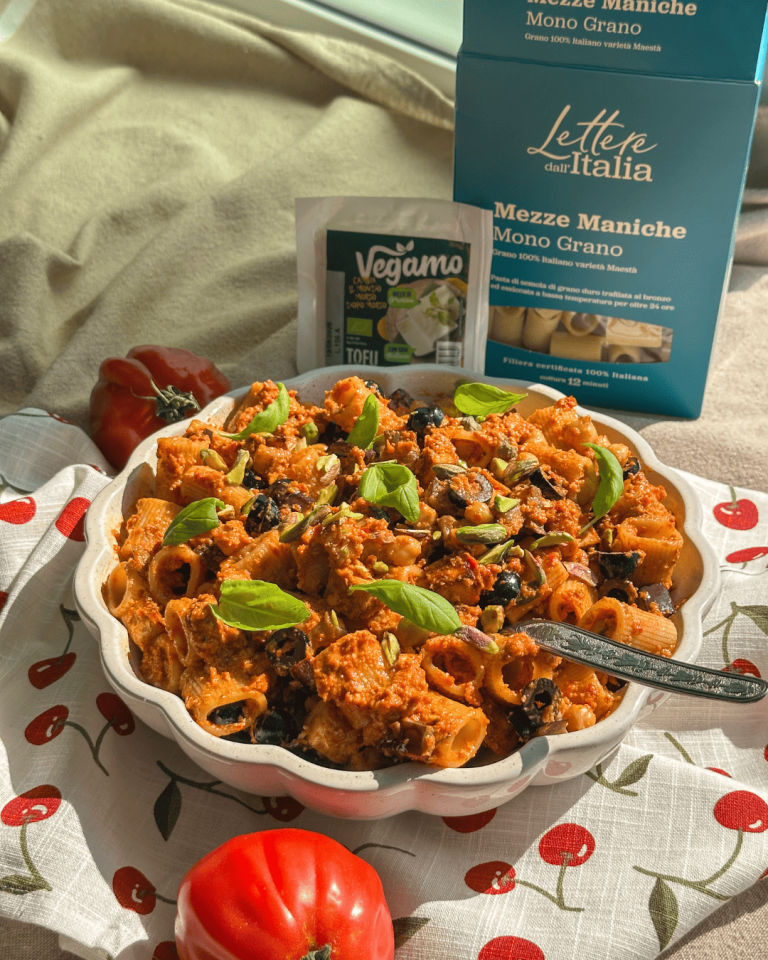 Immagine anteprima ricetta Mezze maniche al pesto di pomodori secchi con tofu croccante