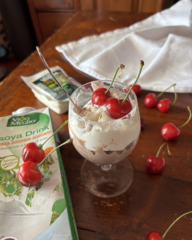 Immagine anteprima ricetta Mousse di tofu e cacao con panna fatta in casa